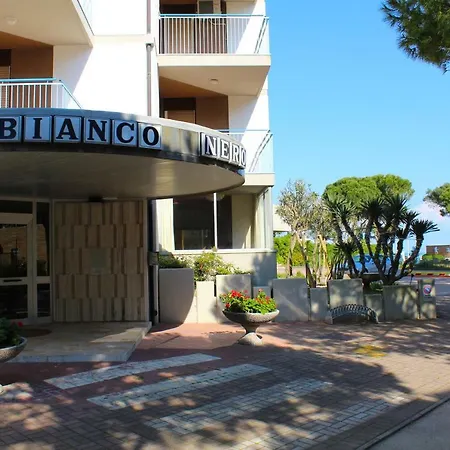 Holiday home Bianco E Nero *